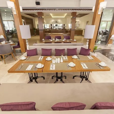 Otel Lamec Business 3*