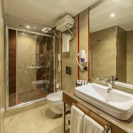 Otel Lamec Business 3*