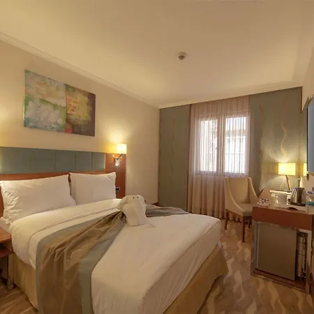 Lamec Business Hotel 3*