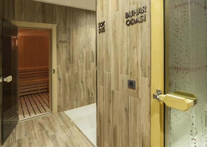 Lamec Business Hotel 3*