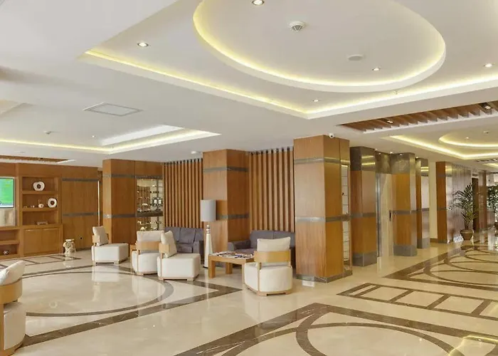 Lamec Business Hotel 3*