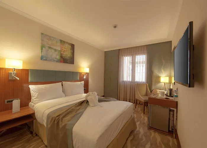 Lamec Business Hotel 3*